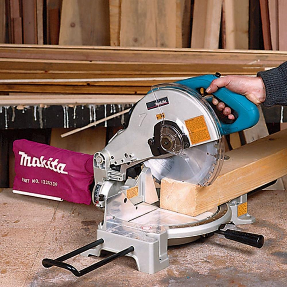 فارسی‌بُر ماکیتا  (Mitre Saw)